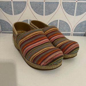 Dansko Vegan Rainbow Clogs - EU 37